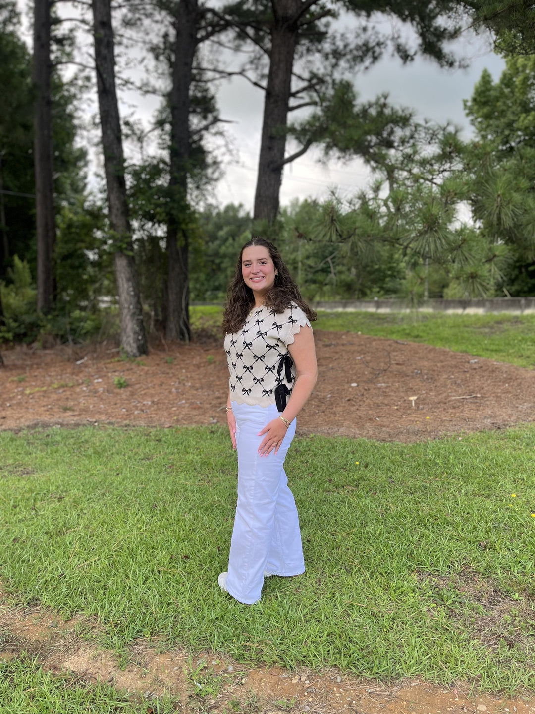 Blu Pepper Bow Pattern Short Sleeve Side Tie Knit Pullover- Khaki