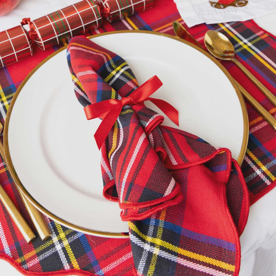 8 Oak Lane  Red Plaid Scalloped Dinner Napkin