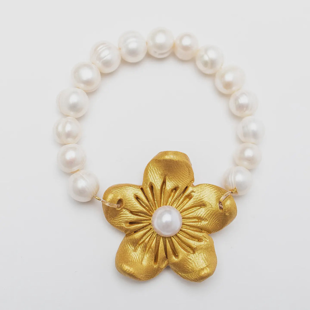 Hidden Truth Jewelry Freshwater Pearls with Gardenia Pearl Blossom Bracelet