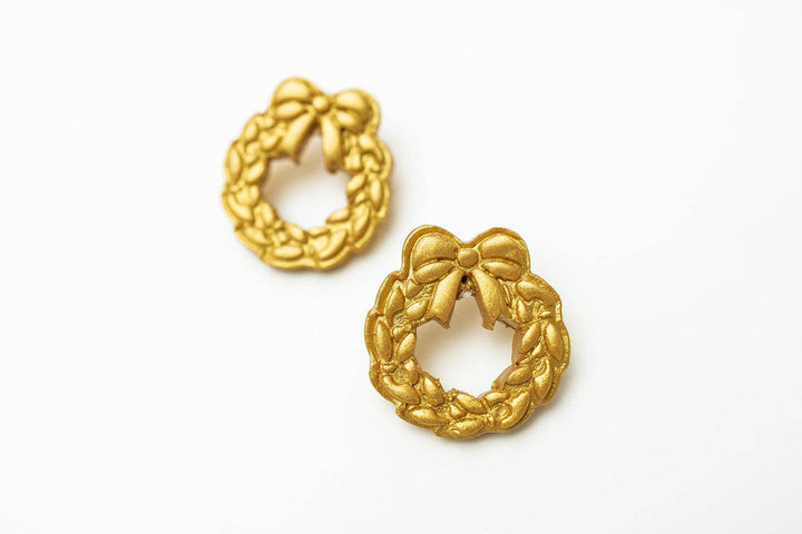 Hidden Truth Jewelry Wreath Studs