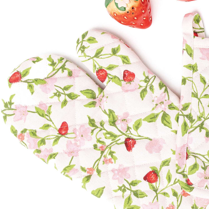 Oak Lane Botanical Berry Oven Mitt Set
