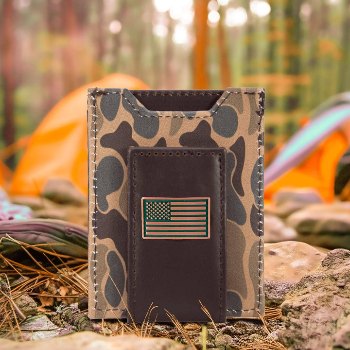 Men's Magnetic Front Pocket Old School Camo USA Flag Emblem Leather Wallet.