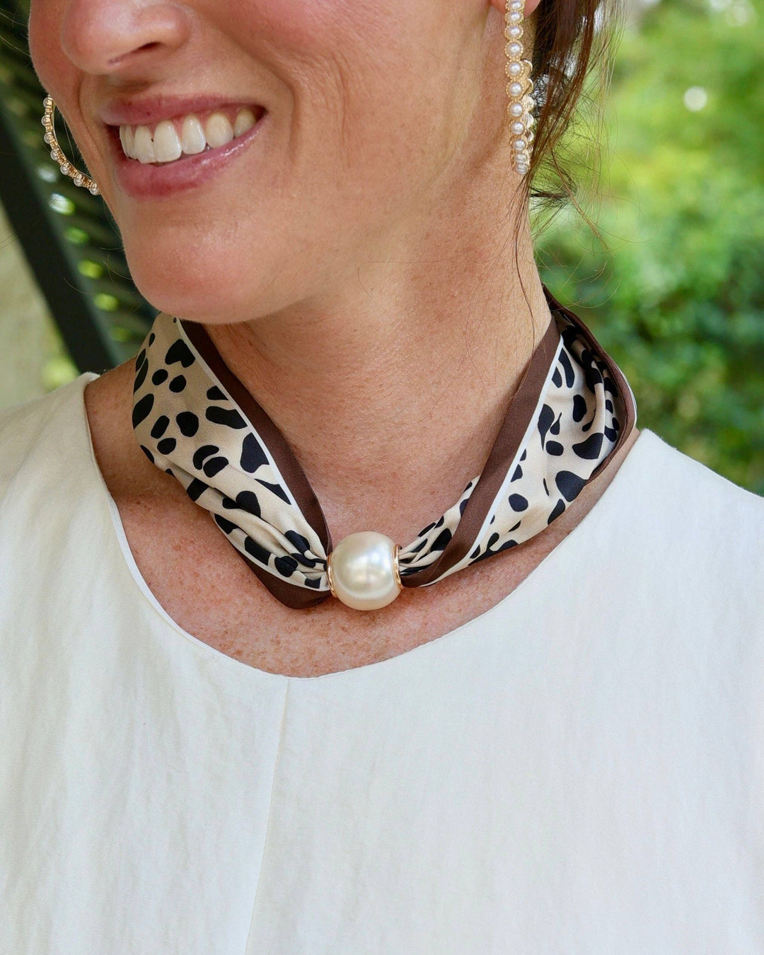 Two Strand Magnetic Pearl Scarf Necklace - Leopard