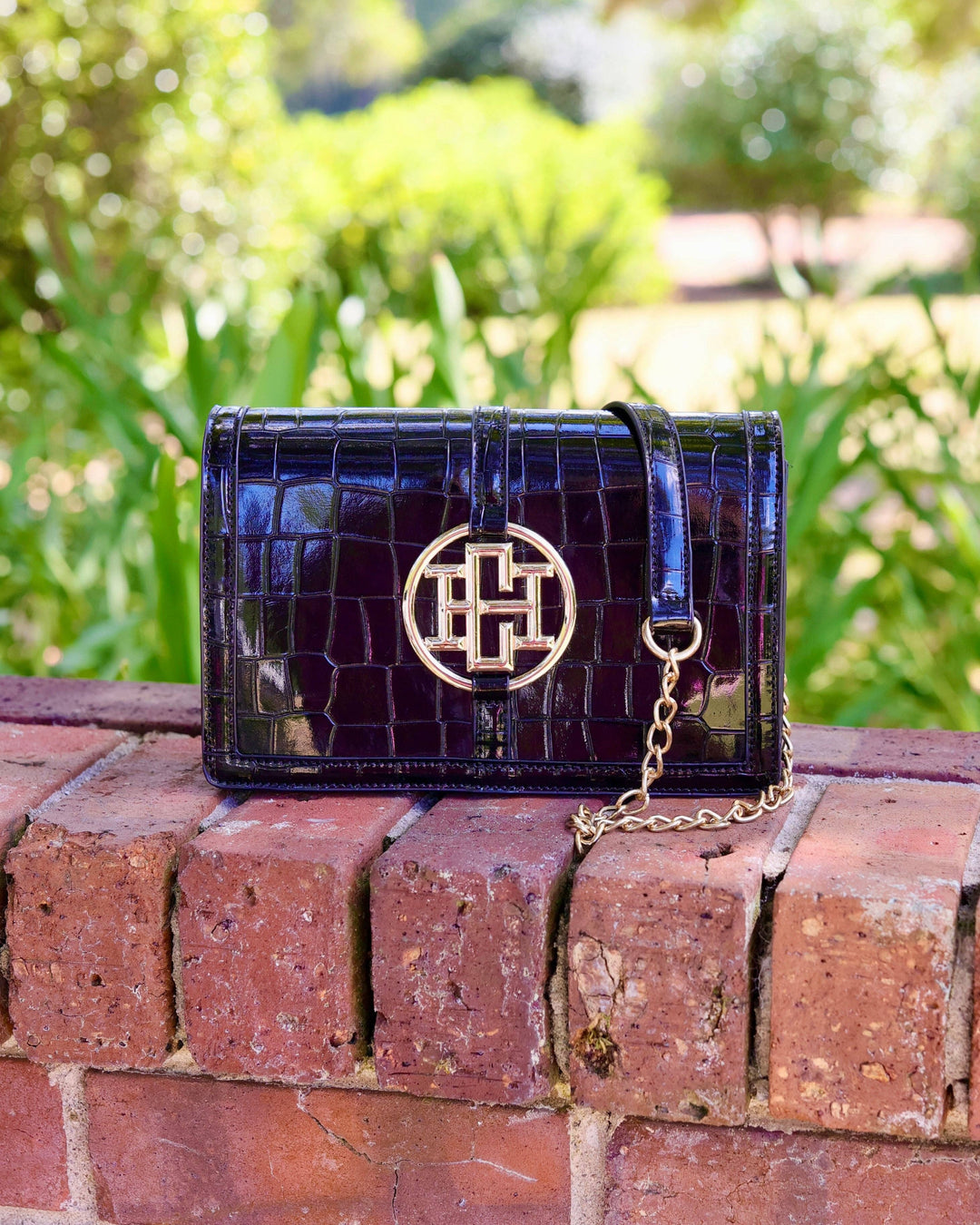 Caroline Hill Cecilia Circle Logo Handbag Black Patent EC