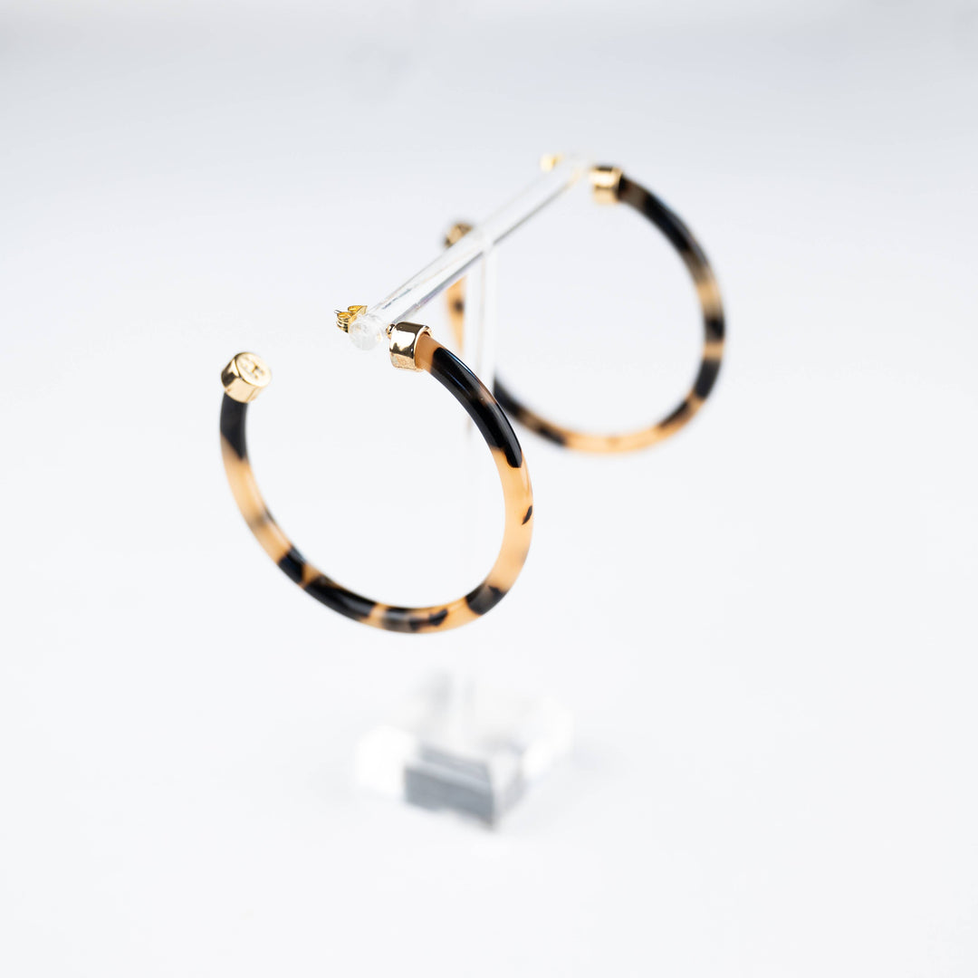 Hoo Hoops Lightweight Large Hoop Earrings - Tortoise Shell