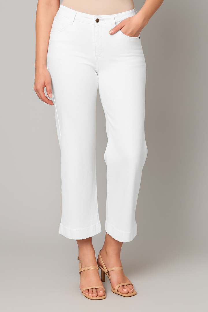 Cropped Wide Leg Jean