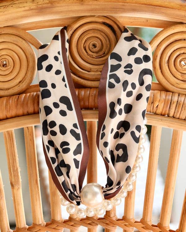 Two Strand Magnetic Pearl Scarf Necklace - Leopard